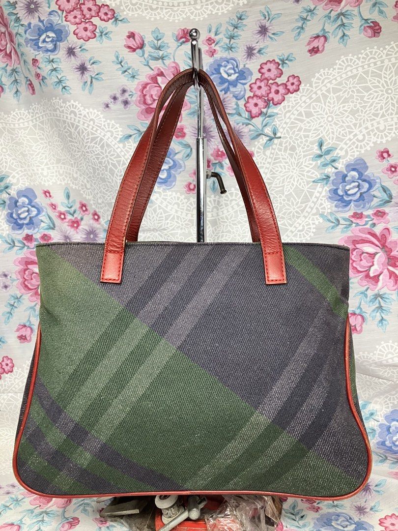 POLO RALPH LAUREN HANDBAG CHECK PATTERN (Category: Shoulder Bags) located in General Mariano Alvarez. Submitted by adonid (Listing ID 1465250145, Image 3). Description: POLO RALPH LAUREN HANDBAG CHECK PATTERN GOOD CONDITION NORMAL SIGN OF USAGE ONLY .