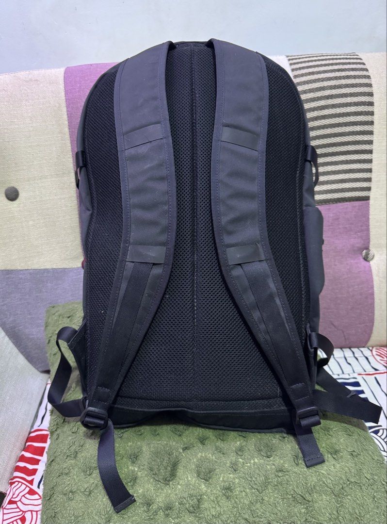 Porter Future Daypack Black (Category: Backpacks) located in Manila. Submitted by esparciake75752 (Listing ID 1465304782, Image 3). Description: - Authentic Porter Future daypack in sleek black - Durable fabric construction with a minimalist design - Water-resistant zippers on the front compartment - Adjustable padded shoulder straps for all-day comfort - Side compression straps to secure your load - Spacious main compartment ideal for daily carr