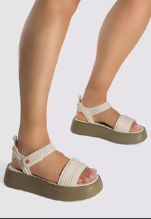 (Category: ) located in . Submitted by msdealsstyles (Listing ID 1465211250, Image 1). Description: .