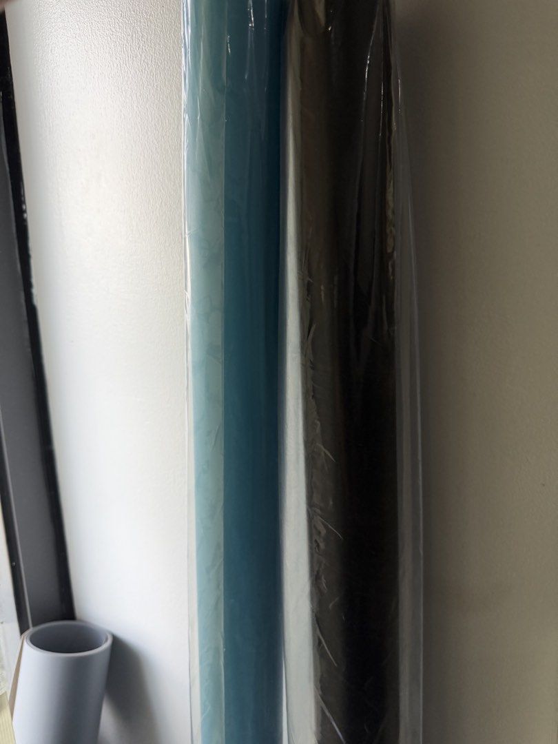 Professional PVC Photography Backdrop Rolls (Category: Lighting & Studio Equipment) located in Abucay. Submitted by itskylieeee_ (Listing ID 1465207381, Image 2). Description: pvc backdrop bought in s brand new size: 100*200cm available colors: black and blue (pls see the picture what kind shade of blue) rfs: excess order.