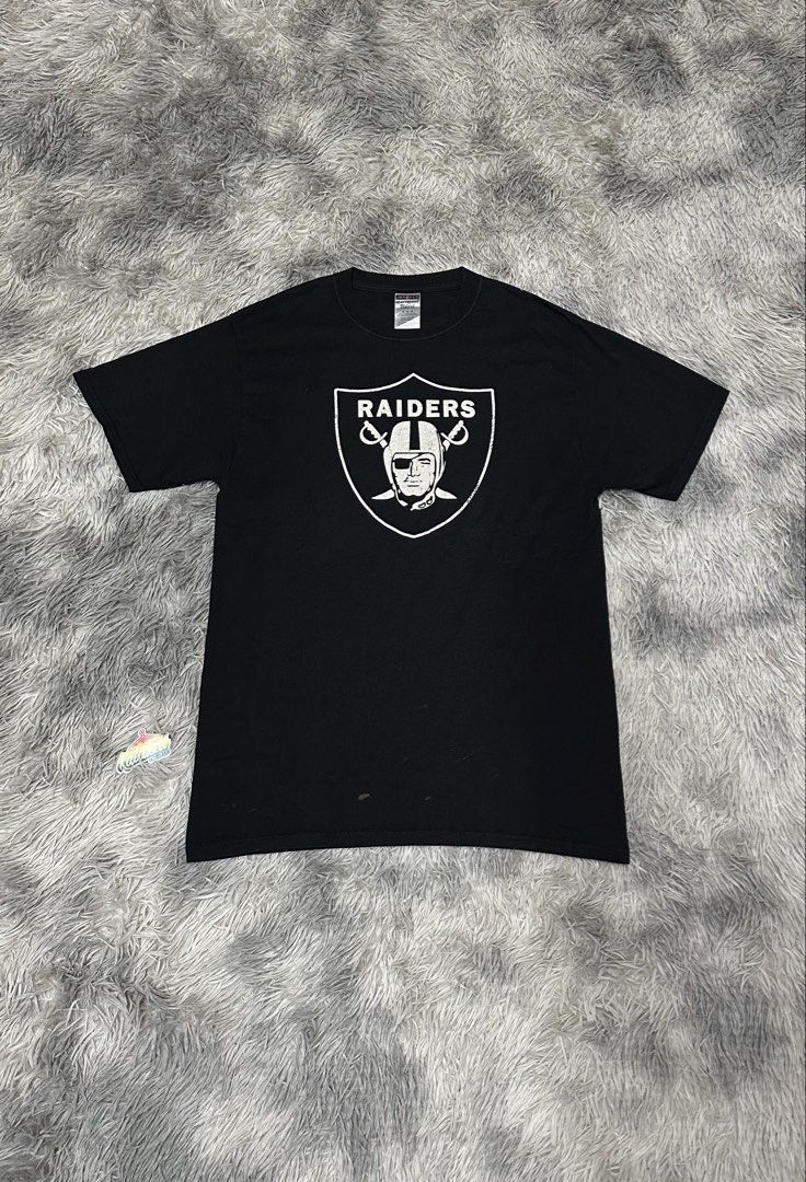 Promo r*iders tee (Category: Tshirts & Polo Shirts ) located in Manila. Submitted by paulovenegaskalakal2020 (Listing ID 1465278497, Image 1). Description: For sale! Kalakal Promo ra*ders tee Jersez heavy weight blend tag Medium- 18 width x 27.5 length inches Crack prints & stains Good MINE 899 +sf.