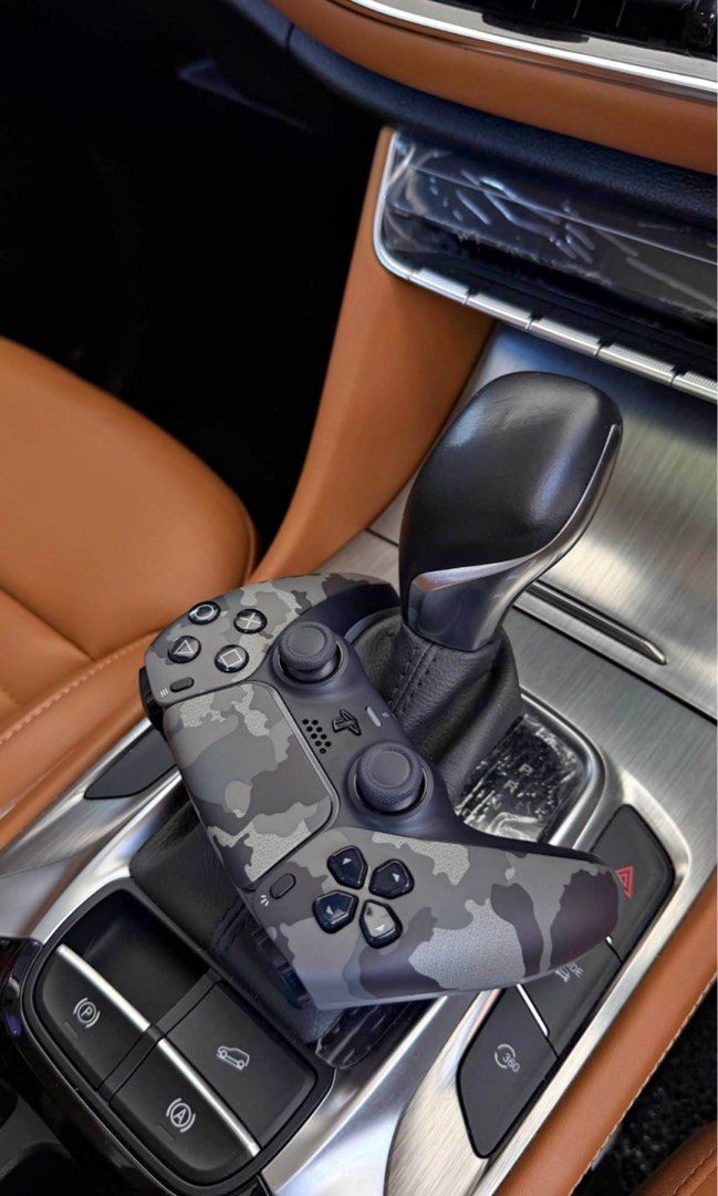 PS5 CONTROLLER (Category: PlayStation) located in Kuala Lumpur. Submitted by cyznsupply (Listing ID 1465293293, Image 2). Description: CONTROLLER PS5 For Sale Only Colour Grey Camouflage No Faulty At All. PM If Interested..