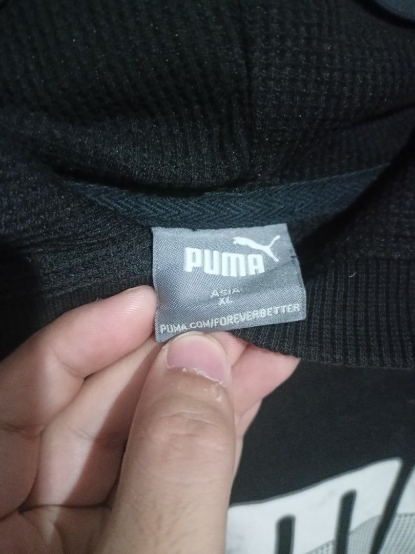PUMA Hoodie Black (Category: Coats, Jackets and Outerwear) located in Quezon City. Submitted by homeofshoppers (Listing ID 1465379481, Image 3). Description: Color rate 9/10 need wash only, XL asia..