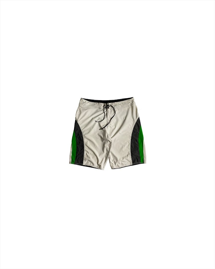 QUICKSILVER BOARDSHORTS (Category: Shorts) located in Davao. Submitted by premiumdept. (Listing ID 1465223448, Image 1). Description: QUICKSILVER BOARDSHORTS Size: Dimes: 35x23 Leg hole: 12 Color rate: 9/10 Condition: Excellent Issue(s): Zipper not working, removed tags Mine: 300 ___ - Sf buyers expenses - Mine | Steal | Premium | basis only - Check details before buying - Color may vary due to lighting - Manage your expectations, issues may not 