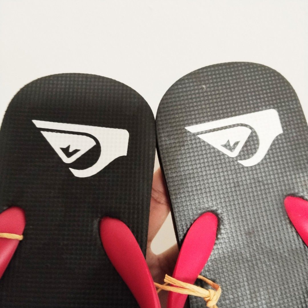 Quiksilver flip flops for kids (Category: Babies & Kids Fashion) located in Pateros City. Submitted by blashjunks.y2k (Listing ID 1465171353, Image 2). Description: QUIKSILVER FLIP FLOPS FOR KIDS 450PHP MSG US.