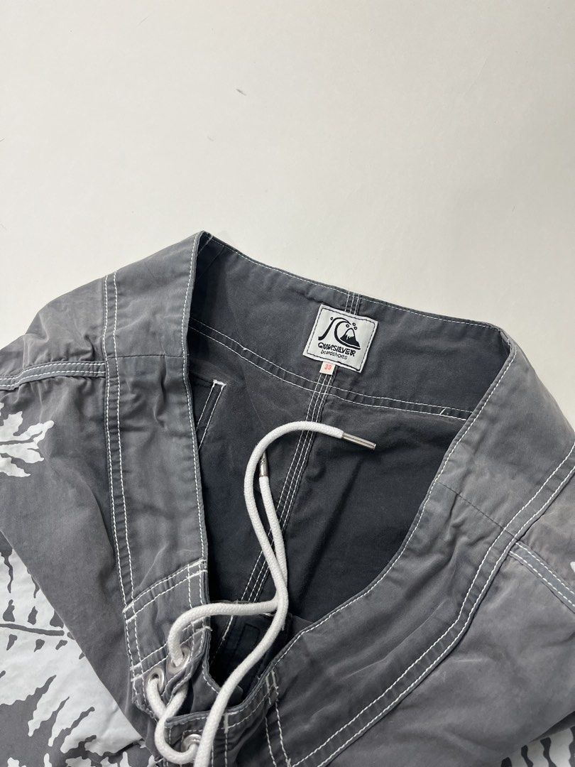 Quiksilver Shorts (Category: Shorts) located in Makati City. Submitted by ufcknwthbst (Listing ID 1465193403, Image 3). Description: Size 33 17 inch length 9.5/10 condition No issue.