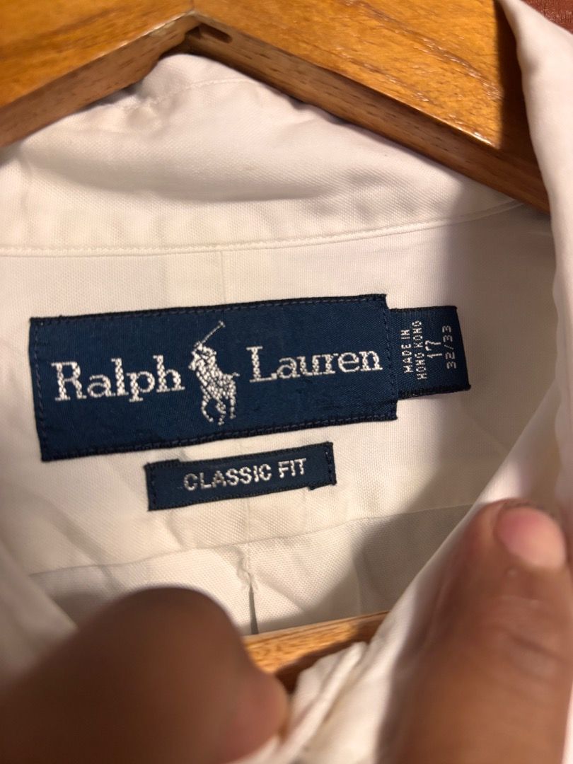 Ralph Lauren button down (Category: Coats, Jackets and Outerwear) located in Panabo. Submitted by randolph.smallseller (Listing ID 1465203056, Image 3). Description: Dimes : 25 x 30.