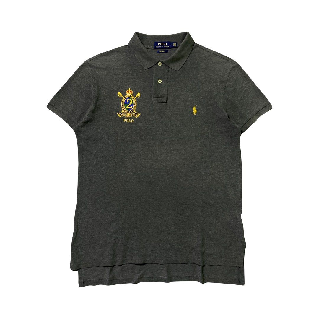 Ralph lauren dark gray (Category: Tshirts & Polo Shirts ) located in Manila. Submitted by retro_archives (Listing ID 1465245794, Image 1). Description: 21 x 28 color rate: 10/10 condition: excellent flaw: slits.