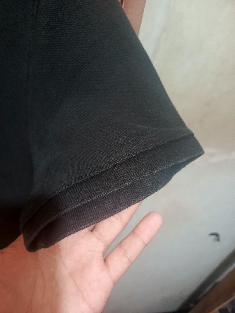 RALPH LAUREN POLO BLACK (Category: Tshirts & Polo Shirts ) located in Cagayan de Oro. Submitted by cortesjosh81 (Listing ID 1465192447, Image 3). Description: ship via jnt, 9.5/10 minimal Neck fade qr working , personal item.