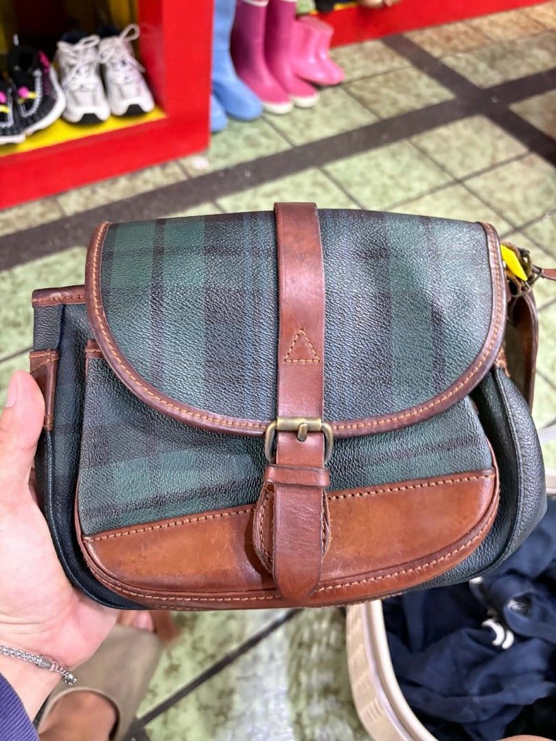 Ralph Lauren Sling Bag (Category: Sling Bags) located in Manila. Submitted by pus.ph (Listing ID 1465344249, Image 1). Description: FOR HOOK UP ONLY!!! DM IF INTERESTED!!! CONDITION: EXCELLENT!!! ISSUE: NEEDS CLEANING ONLY!!! DM IF INTERESTED. 📩 WILL PICK UP TOMORROW.