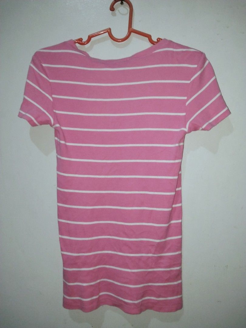 Ralph Lauren stretchable shirt (Category: Shirts) located in Lucena. Submitted by theg00dhang (Listing ID 1465269387, Image 2). Description: decluttering sf not included.