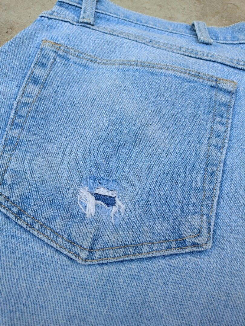 Random jorts (Category: Shorts) located in Nagcarlan. Submitted by retirorene36960 (Listing ID 1465295025, Image 3). Description: THIS ITEM IS FROM THRIFT PAYMENT FIRST PO TAYO UNLI VC NO COD PAYMENT G CASH LOCATION NAGCARLAN LAGUNA.