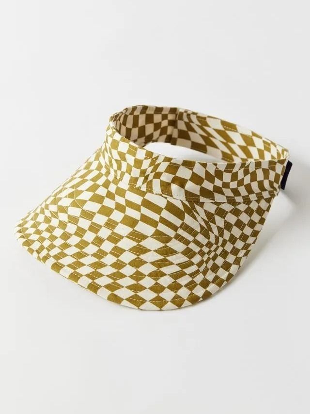 [RARE & RETIRED] BAGGU UO Exclusive Packable Visor - Moss Trippy Checker (Category: Hats & Beanies) located in Mabalacat. Submitted by keb-a (Listing ID 1465190085, Image 2). Description: 🍒 — Adjustable Velcro tab closure at the back — Fits: 19.5”–25.75” (49.5–65.4 cm) head circumference — Made from 100% organic cotton — Fully machine washable 🍒 — 100% authentic — Urban Outfitters (UO) exclusive release — Rare, retired Moss Trippy Checker print