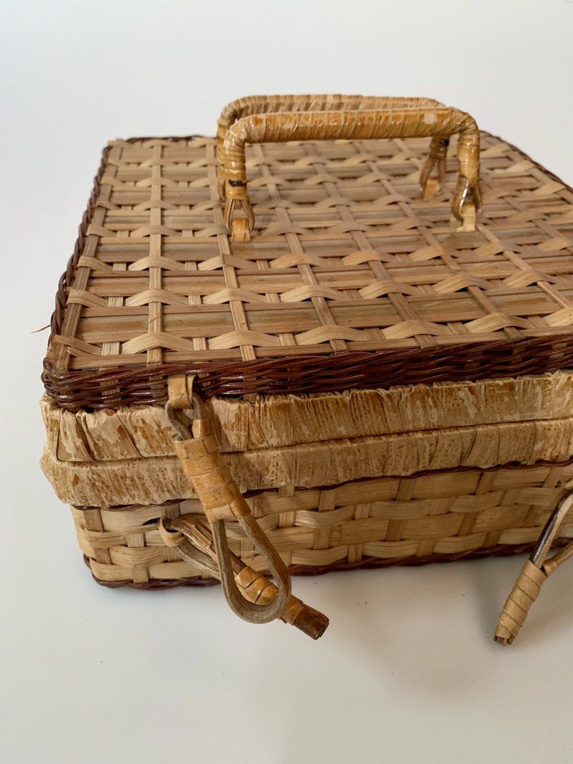 Rattan Storage Box (Category: Storage Boxes & Baskets) located in Tandag. Submitted by jeason_22 (Listing ID 1465221715, Image 3). Description: Dimension: L & W 9inches - H 5inches Condition: Good Material: Rattan & Linen inside .