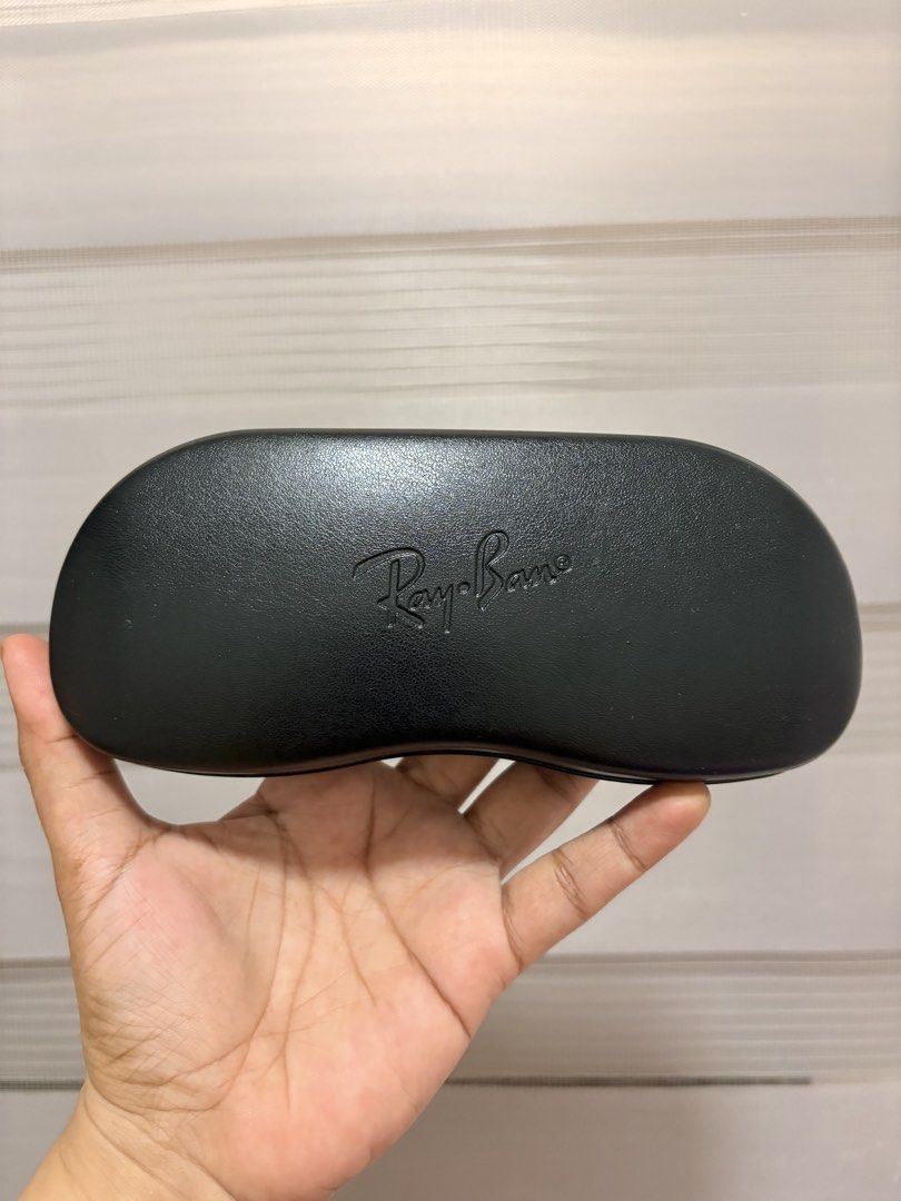Rayban Original (Category: Sunglasses & Eyewear) located in Calamba. Submitted by andyenzo (Listing ID 1465234806, Image 1). Description: Orig New .