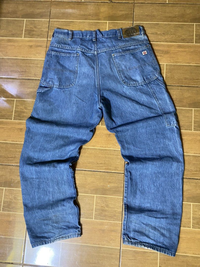 Red kap (Category: Jeans) located in Talisay. Submitted by rjthriftfinds (Listing ID 1465327786, Image 1). Description: - Brand: Red Kap - Color: Classic Blue Denim - Size: 36x30 - Material: Heavy-duty, durable cotton denim - Features: Classic 5-pocket style, branded 'RK' button, and distinctive Red Kap back leather patch - Condition: Pre-owned, well-maintained, ready to wear.