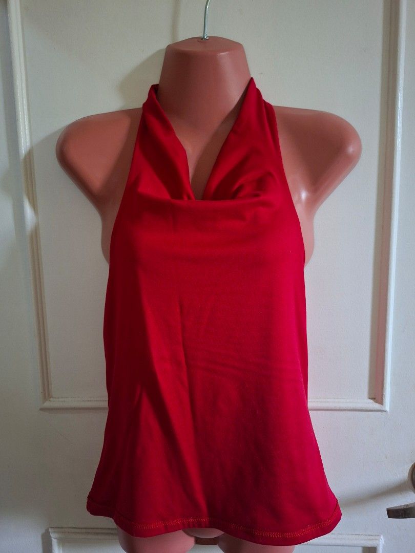 Red/ White / Beige Backless Halter top (Large to XL) (Category: Others Tops) located in San Fernando. Submitted by lairian97 (Listing ID 1465220917, Image 1). Description: !!!GCASH PAYMENT ONLY!!! SHIPPING FEE IS COVERED BY BUYER.