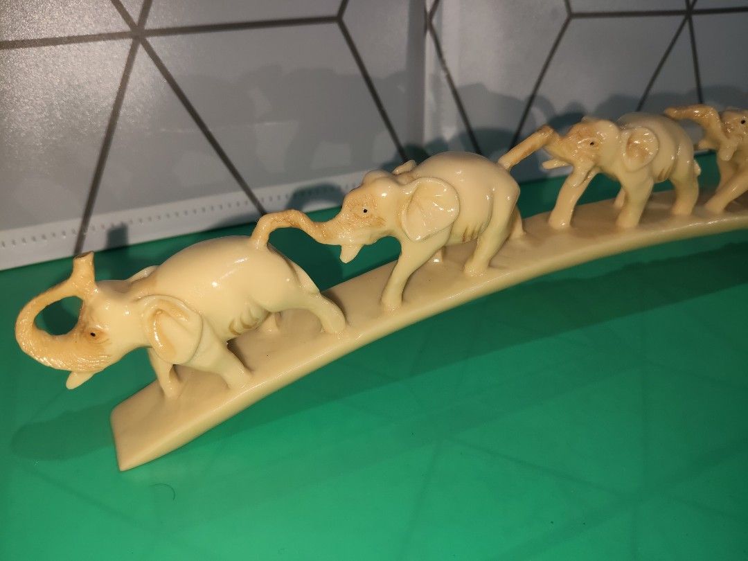 Resin carved alpha bridge (Category: Vintage Collectibles) located in Manila. Submitted by bamask.ph (Listing ID 1465289367, Image 2). Description: .