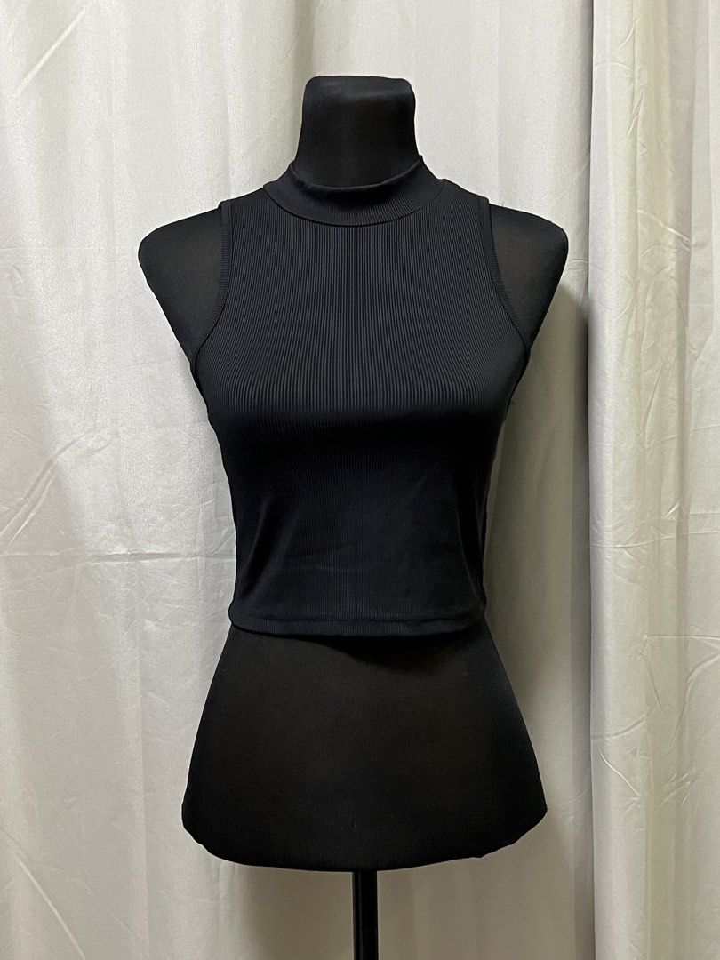 RIBBED MOCK NECK 2PCS BUNDLE (Category: Sleeveless) located in Las Pinas. Submitted by jilanah (Listing ID 1465362526, Image 1). Description: 2 PCS BUNDLE.