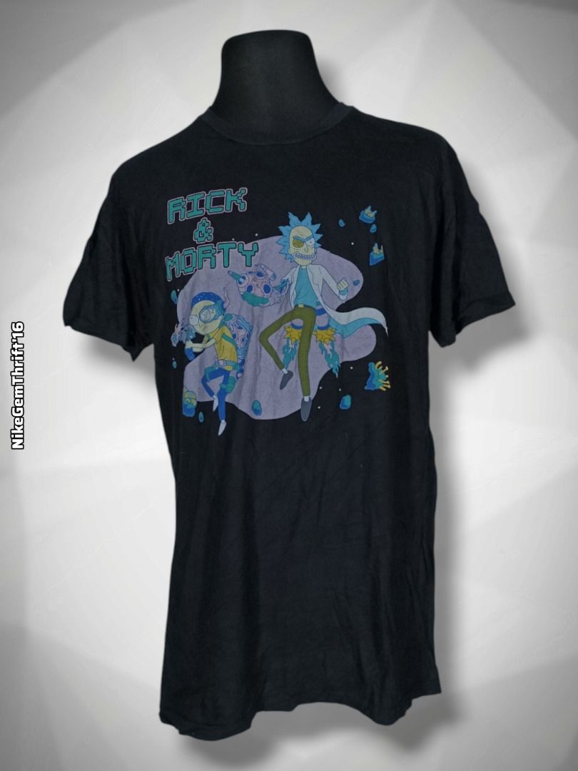 Rick & Morty (Category: Tshirts & Polo Shirts ) located in Santa Cruz. Submitted by nikegemthrift2016 (Listing ID 1465211656, Image 1). Description: Rick & Morty Large (L28 x W21) Excellent 350 plus sf.