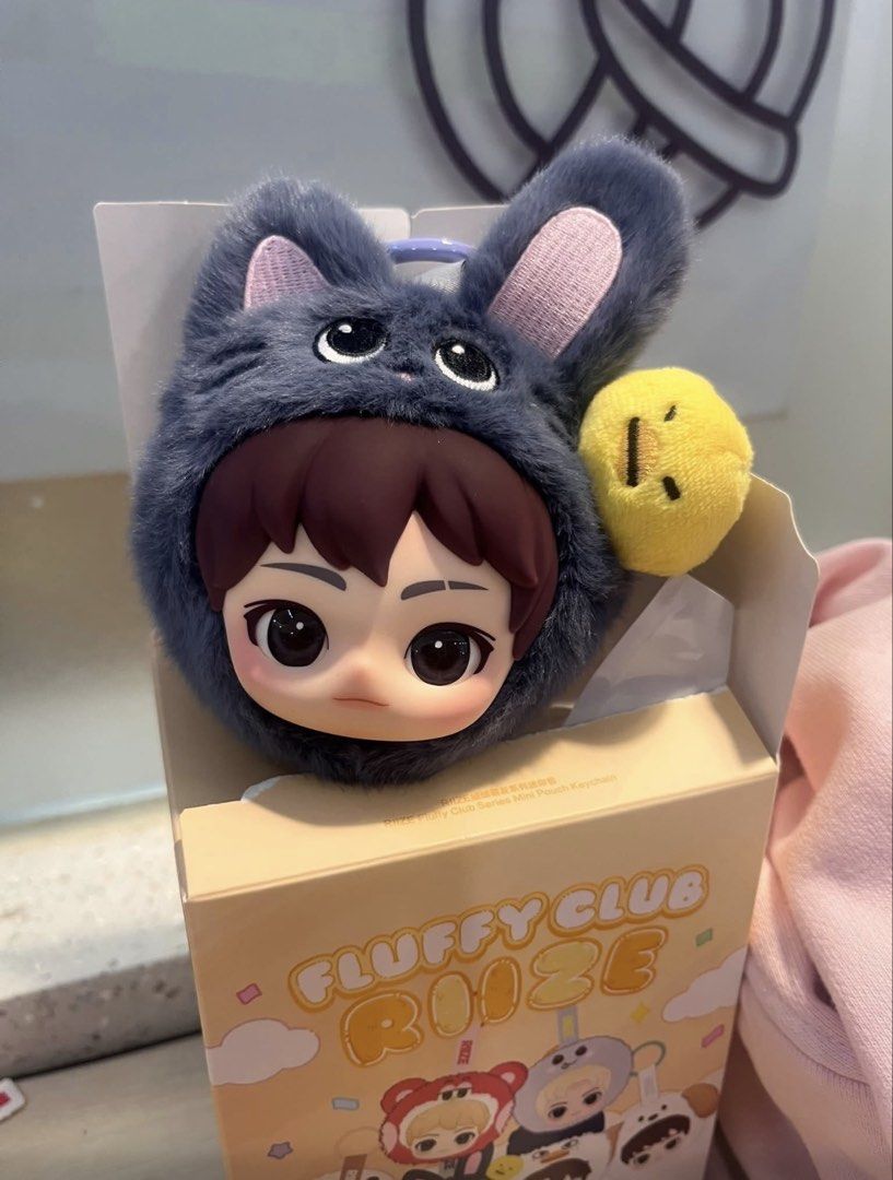 Riize Wonbin Popmart Mini Pouch (Category: Designer & Blind Box Toys) located in Manila. Submitted by 888collector (Listing ID 1465308722, Image 1). Description: .