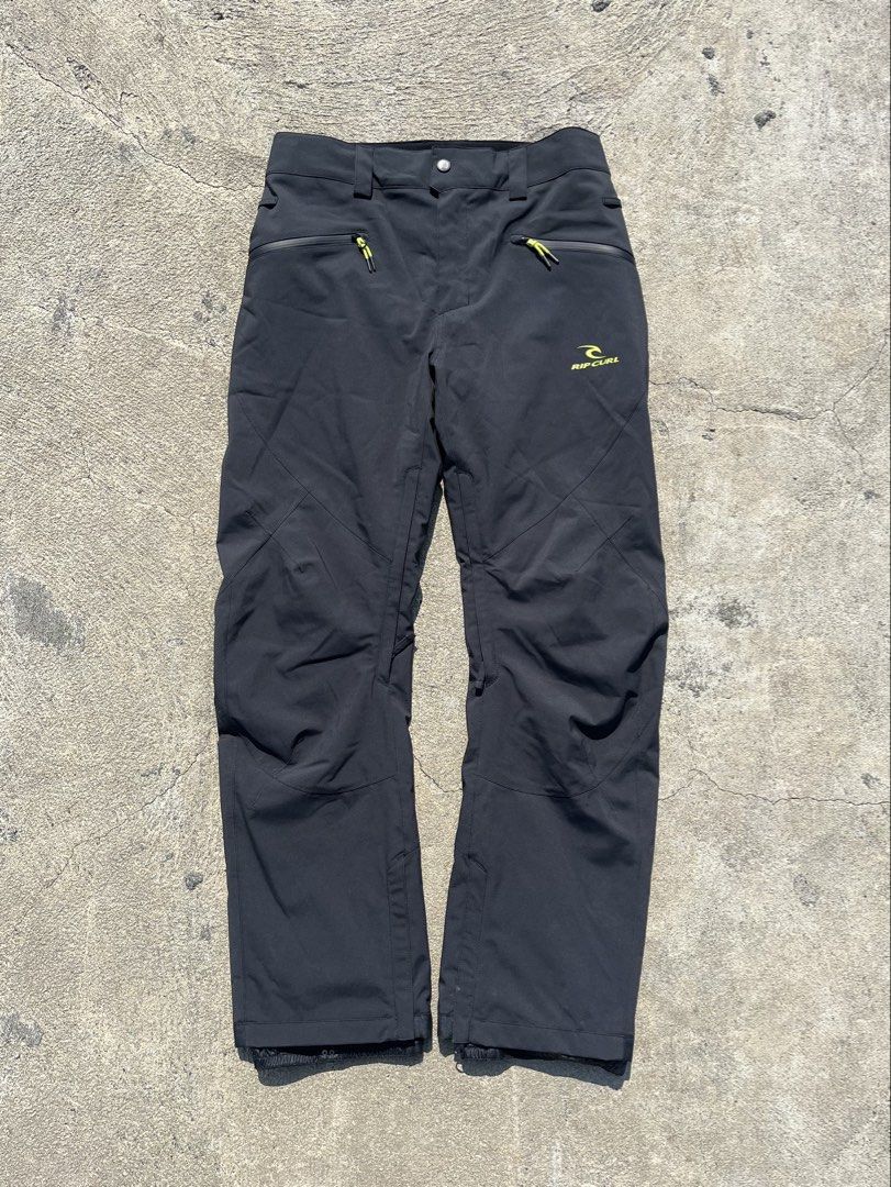Rip Curl Ski Pants (Gum Series) (Category: Trousers) located in San Fabian. Submitted by eondele (Listing ID 1465220499, Image 1). Description: Rip Curl Ski Pants (Gum Series - Ecole De Ski) waist: 34 length: 43 leg opening: 9.5-11 m on tag, can fit large excellent condition color rate 10/10 no issue 1500 + sf pangasinan loc.