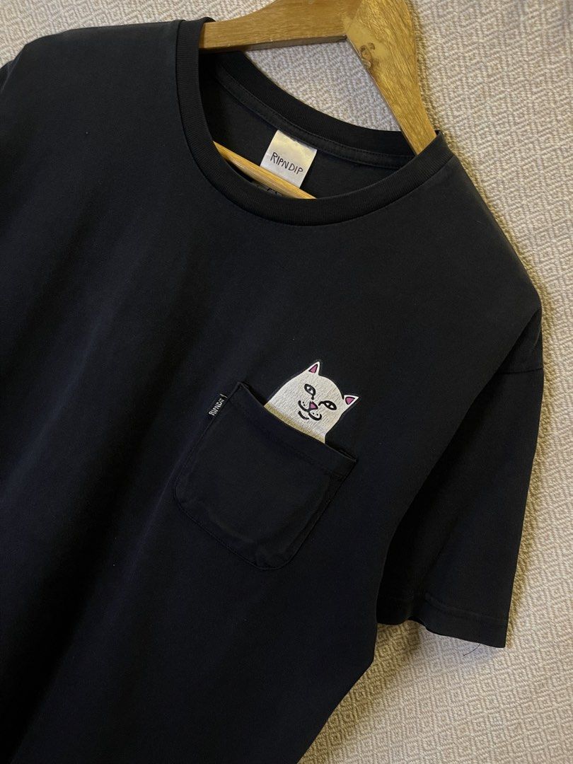 Rip n dip pocket tee (Category: Tshirts & Polo Shirts ) located in Manila. Submitted by hypestock_mnl (Listing ID 1465208069, Image 3). Description: - stylish - perfect for casual wear - great fit - in good condition - minimal signs of usage - hairlines - 9/10 - money worth! - see pics for details/issue.