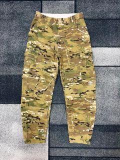 (Category: ) located in . Submitted by bunitoapparel_v2 (Listing ID 1465379280, Image 1). Description: .