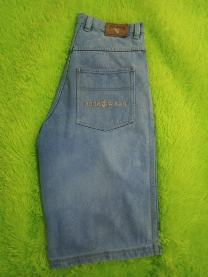 ROCA WEAR (LONG JORTS) (Category: Activewear) located in Talavera. Submitted by xxygxx (Listing ID 1465319350, Image 1). Description: Size 34 on tag Length 28 inches Leg opening 10 inches 📌issue minimal stain Need wash. 📌Color Rate 9/10 📌 Condition 8/10.