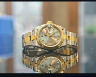 （分類：）位於 。 由 timing-watch 提交（商品編號 1465257236，圖片 1）。簡介： 。