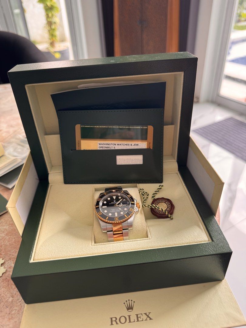 Rolex Submariner Date Two-Tone 2012 | Local AD (Category: Luxury Watches) located in Quezon City. Submitted by jamescarlos_2025 (Listing ID 1465182318, Image 1). Description: Rolex Submariner Date Two-Tone Black Dial (Ref. 116613LN) Up for sale is a highly desirable, UNPOLISHED, and 100% Complete Local AD Set Rolex Submariner Date Two-Tone (Cerachrom Black Dial/Bezel). This is a 2012 model powered by the rock-solid and highly reliable Calibre 313