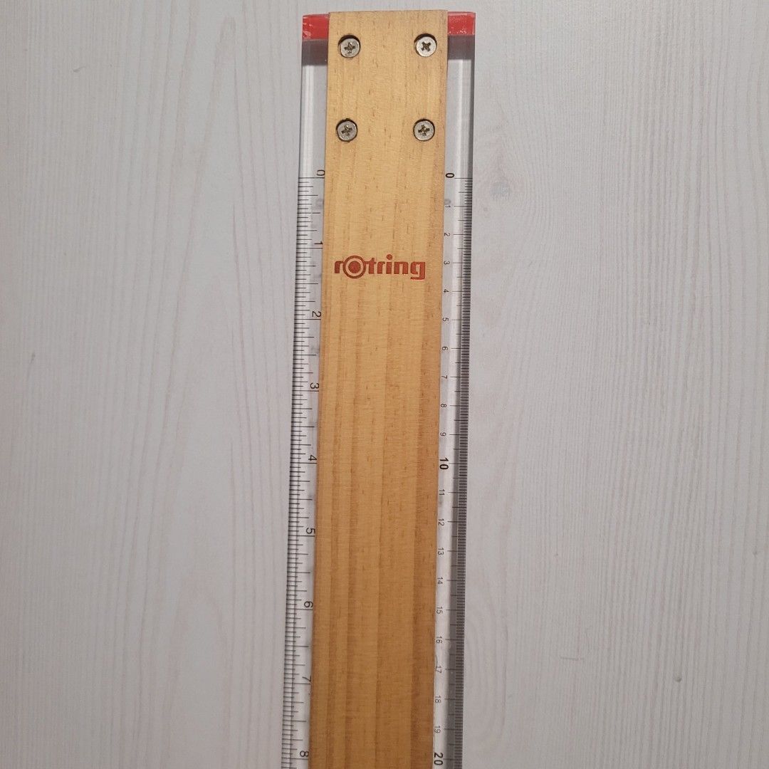 Rotring T square (Category: Stationery & School Supplies) located in Quezon City. Submitted by cleo._. (Listing ID 1465343718, Image 2). Description: condition: Good condtion ung t square itself and used once or twice lang, but yung lalagyan lang ung may dent sa tela as seen in the last two pictures. rfs: di na nagamit mod: lalamove or jtnt mop: gcash.