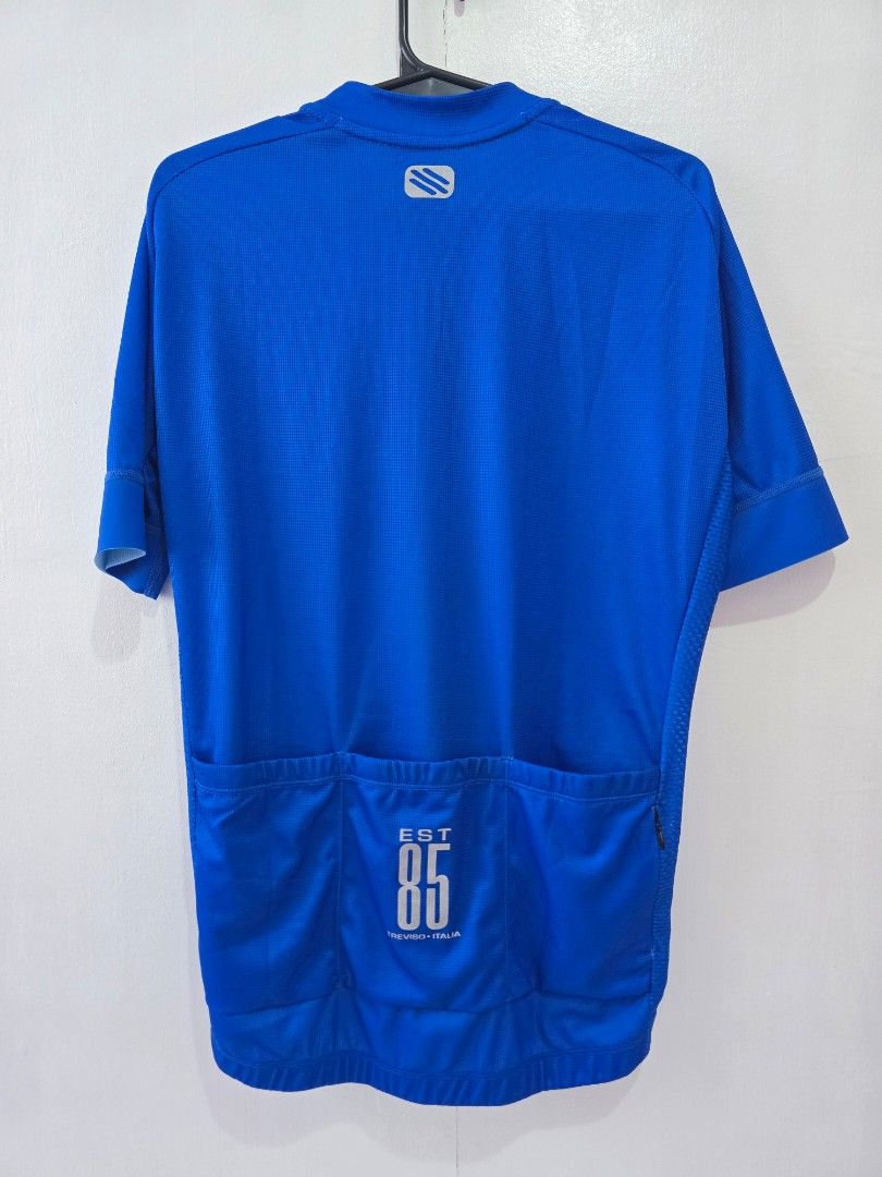 Rudy Project Cycling Jersey (Category: Activewear) located in Abuyog. Submitted by rmrtabs (Listing ID 1465191448, Image 3). Description: Rudy project cycling jersey Size large Color may vary due to lighting. Item is in Abuyog and Tacloban. Shipping is available via j&t. Note: All jerseys are pre-owned. Please expect normal signs of use and minor wear. Any significant flaws or issues will be clearly stated in the item's description. Thank you for
