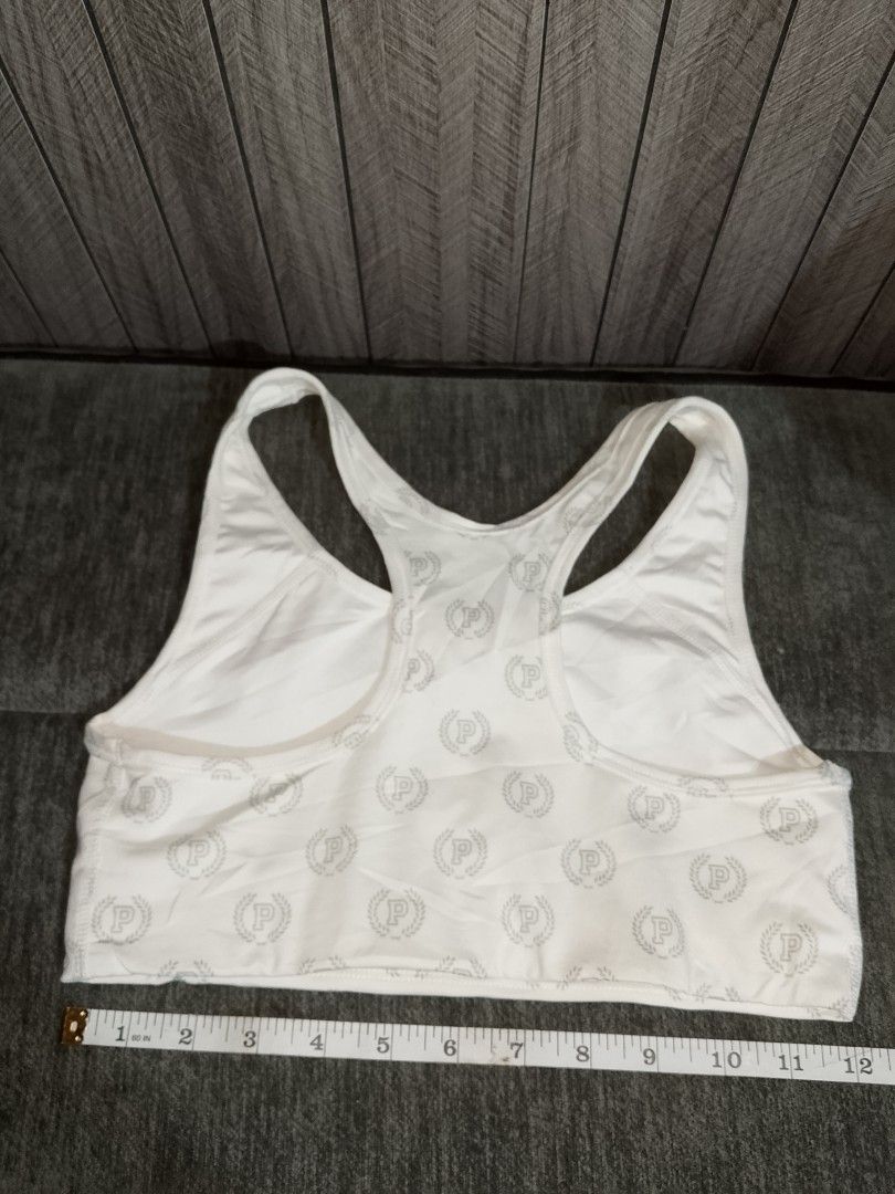 S: VS PINK sports bra (Category: Activewear) located in Manila. Submitted by truecrystal-1407 (Listing ID 1465188760, Image 3). Description: .