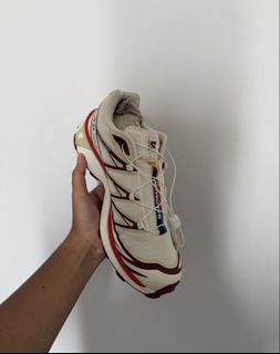 (Category: ) located in . Submitted by sneakerlahhh (Listing ID 1465271123, Image 1). Description: .