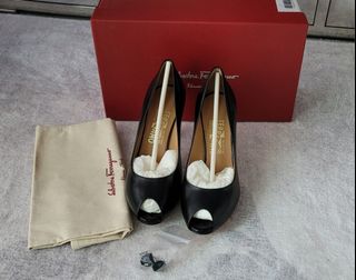 （分類：）位於 。 由 jessicas.boutique 提交（商品編號 1465223127，圖片 1）。簡介： 。