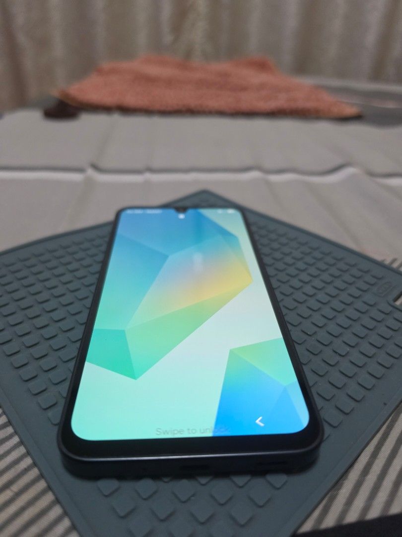 Samsung A16 (Category: Samsung) located in Santa Rosa. Submitted by november.days (Listing ID 1465374909, Image 2). Description: - Brand/Model: Samsung A16 - Color: Dark Gray / Black - Condition: Excellent, tested and working smoothly - Features: Clear display, triple rear camera setup, clean edges with volume/power buttons intact Seldom used, no issue. .