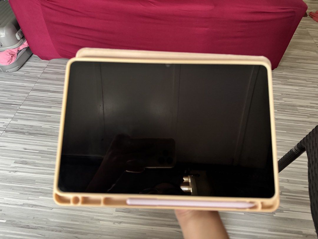 SAMSUNG GALAXY TAB S9 FE (Category: Android) located in Mandaluyong City. Submitted by angelacrz0421 (Listing ID 1465195152, Image 3). Description: Comes complete with original box and charger. Free: Original Samsung S Pen USB-C Charging Cable Hard Case with cover Tempered Glass Price is negotiable if cash payment RFS: Device Upgraded Works perfectly with no functional issues. Meet up only..