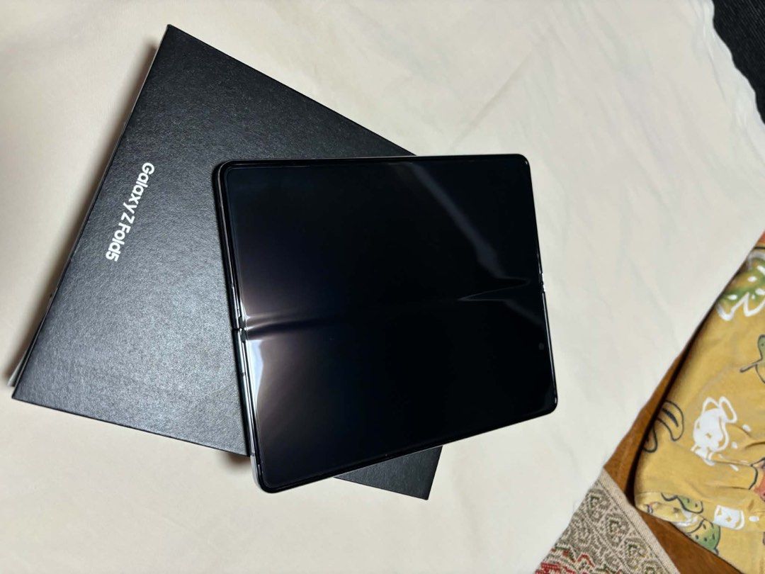 Samsung Galaxy Z Fold5 (Category: Samsung) located in Quezon City. Submitted by bertching (Listing ID 1465276966, Image 2). Description: 📱 FOR SALE: Samsung Galaxy Z Fold5 ✨ Original / Authentic 📶 Open Line 💙 Color: Icy Blue 💾 RAM: 12GB 💽 Storage: 1TB 📦 Complete with Original Box & Accessories 💰 Price: ₱28,000 ✅ Well-maintained ✅ Original unit ✅ Perfect for those looking for a 1TB Fold5 📍 Meet-up: QC or Makati 🤝 Serious buyers only, plea