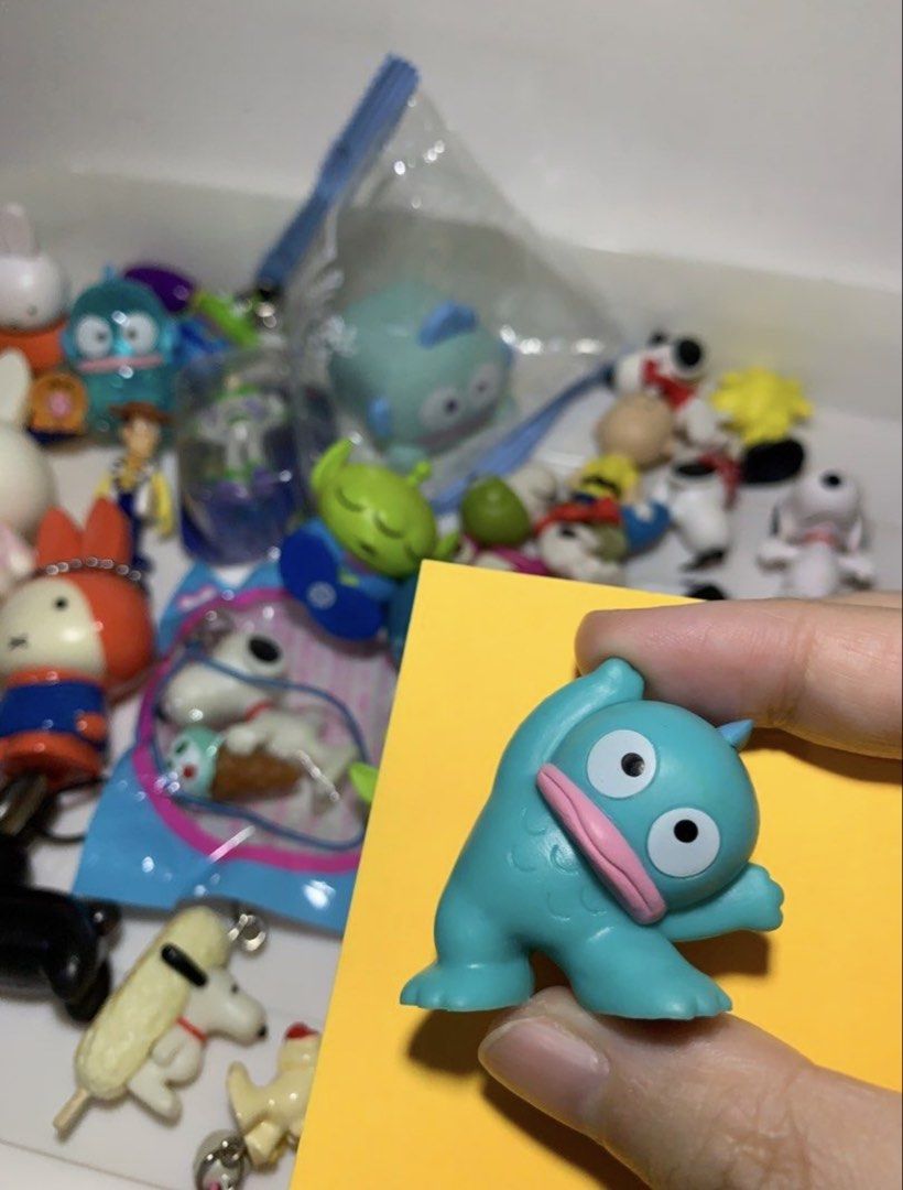 Sanrio Hangyo hangyodon figure (Category: Figurines & Statues) located in Valenzuela. Submitted by heypapermoon (Listing ID 1465219969, Image 1). Description: Hangyo figure With markings Kept on acrylic box No original packaging Preloved items Manage your expectation RFS: declutter Message me here for any question regarding the item .
