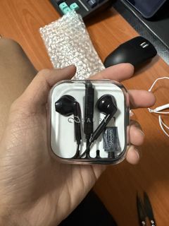 (Category: ) located in . Submitted by nobody11111000000 (Listing ID 1465309167, Image 1). Description: .