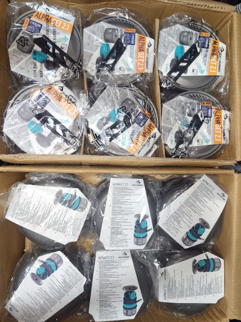 Sea to Summit Alpha Set 2.1 Cookware (Category: Hiking & Camping) located in San Juan City. Submitted by swiftfox.62e2f4 (Listing ID 1465338949, Image 1). Description: - Brand new and factory-sealed in original plastic wrapping - Designed for 2 people, ideal for camping and outdoor adventures - Lightweight aluminium construction with secure Pivot-Lock handle - Includes pots with convenient strainer lids - Comes with nested mugs and bowls in blue 