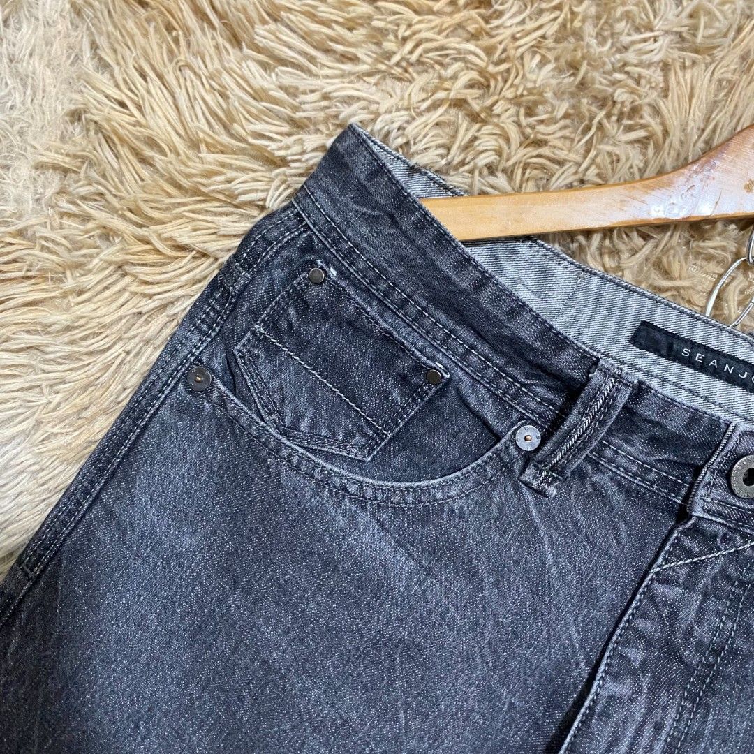SEAN JOHN JORTS (Category: Shorts) located in Butuan. Submitted by jcuabs (Listing ID 1465286981, Image 3). Description: excellent condition no issues, need wash only 9 or better color rate size 30-32 waistline .