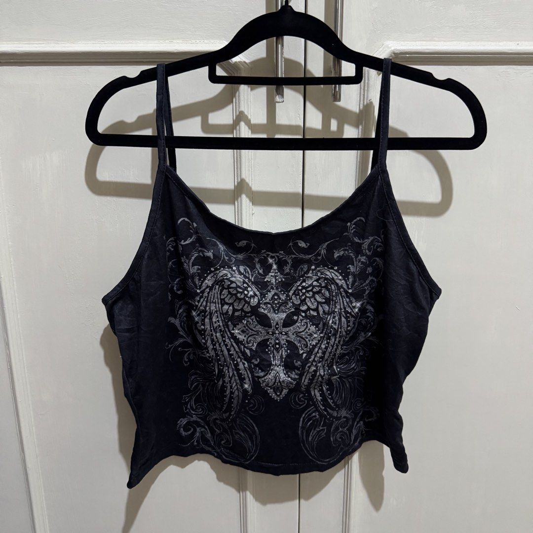Shein Top (Category: Sleeveless) located in Vigan. Submitted by chiyannav (Listing ID 1465346947, Image 1). Description: .