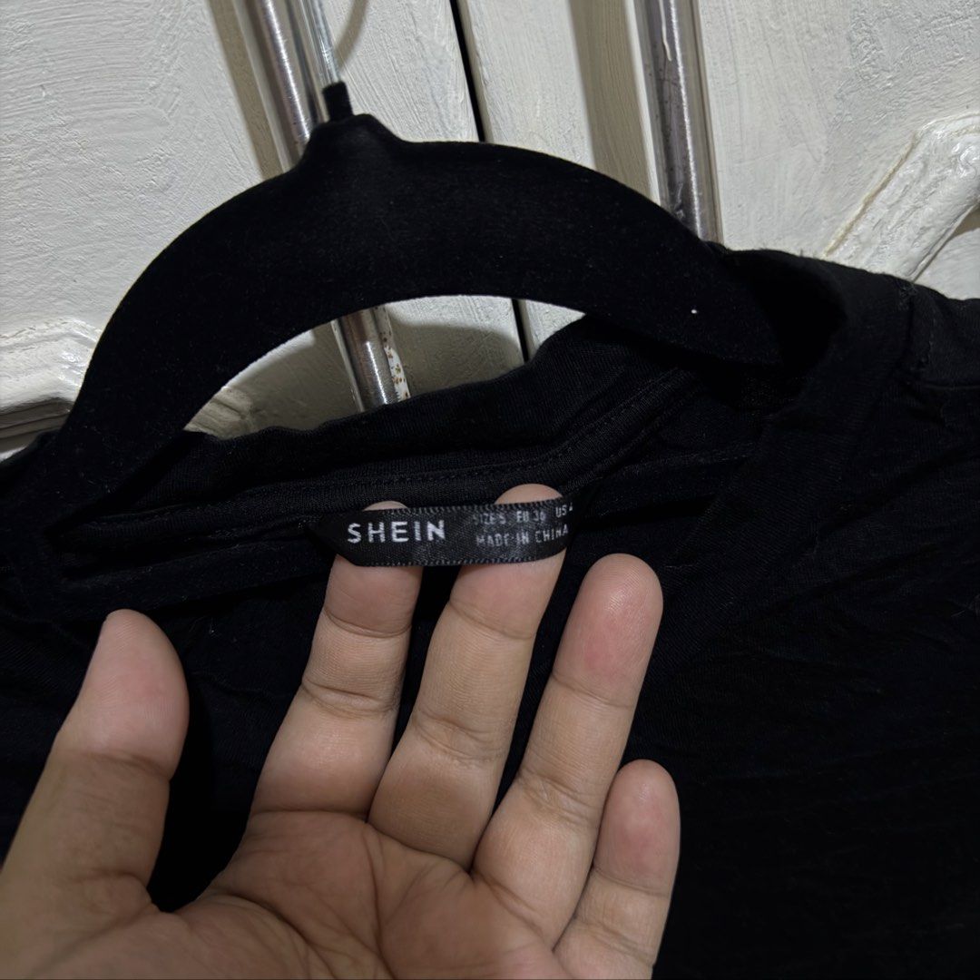 Shein Top (Category: Sleeveless) located in Vigan. Submitted by chiyannav (Listing ID 1465347961, Image 2). Description: .