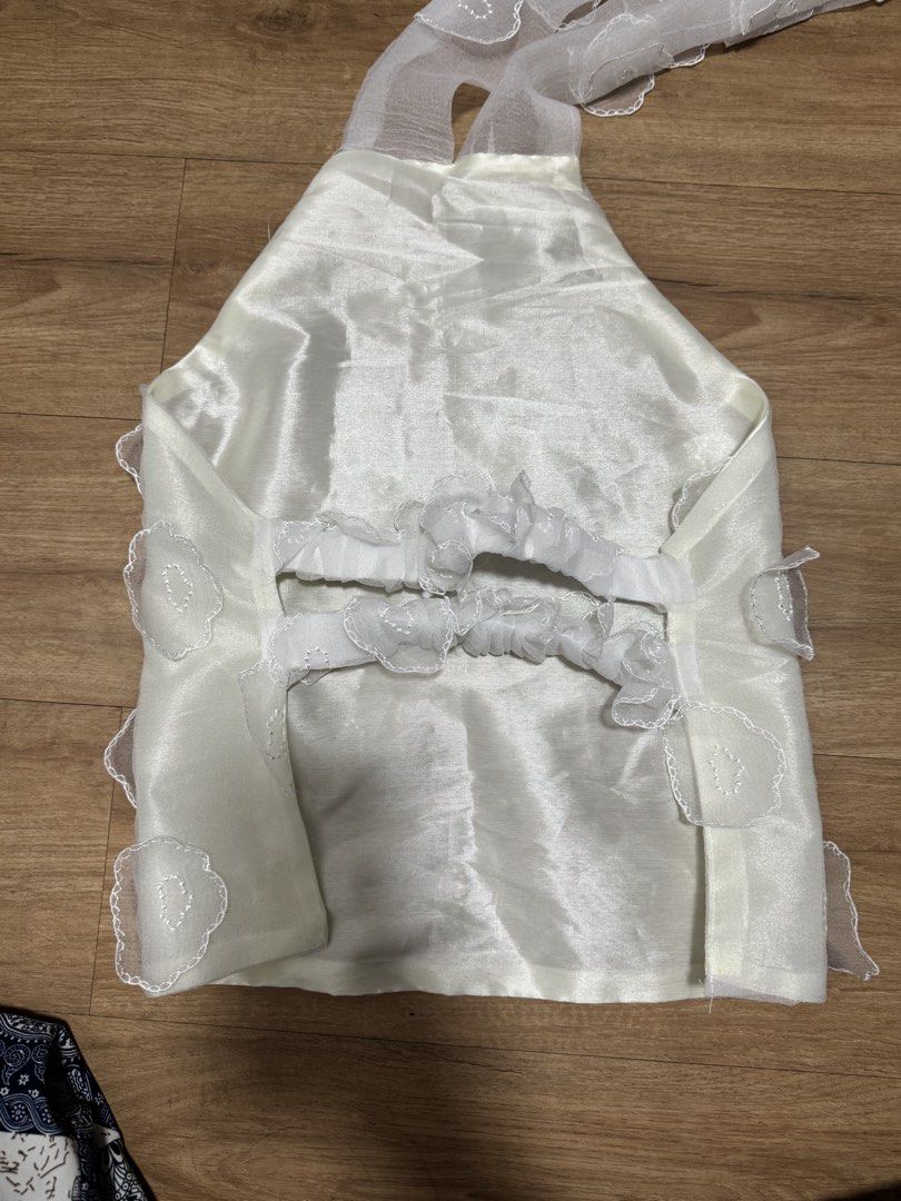 Shop florice top (Category: Blouses) located in Manila. Submitted by bookishtati (Listing ID 1465317634, Image 2). Description: .