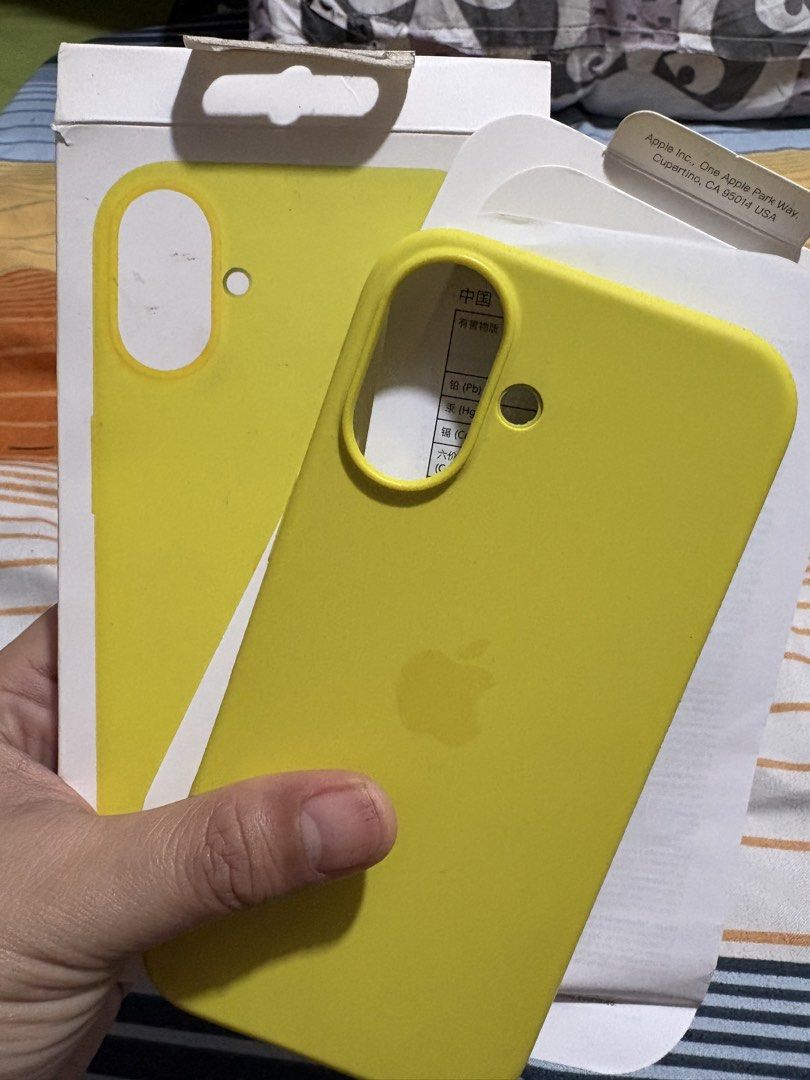 Silicone Magsafe Case for Iphone 16 Based Model (Category: Cases & Sleeves) located in Manila. Submitted by marie_amador (Listing ID 1465378744, Image 3). Description: Rfs- masyado na marame case. Used once only..