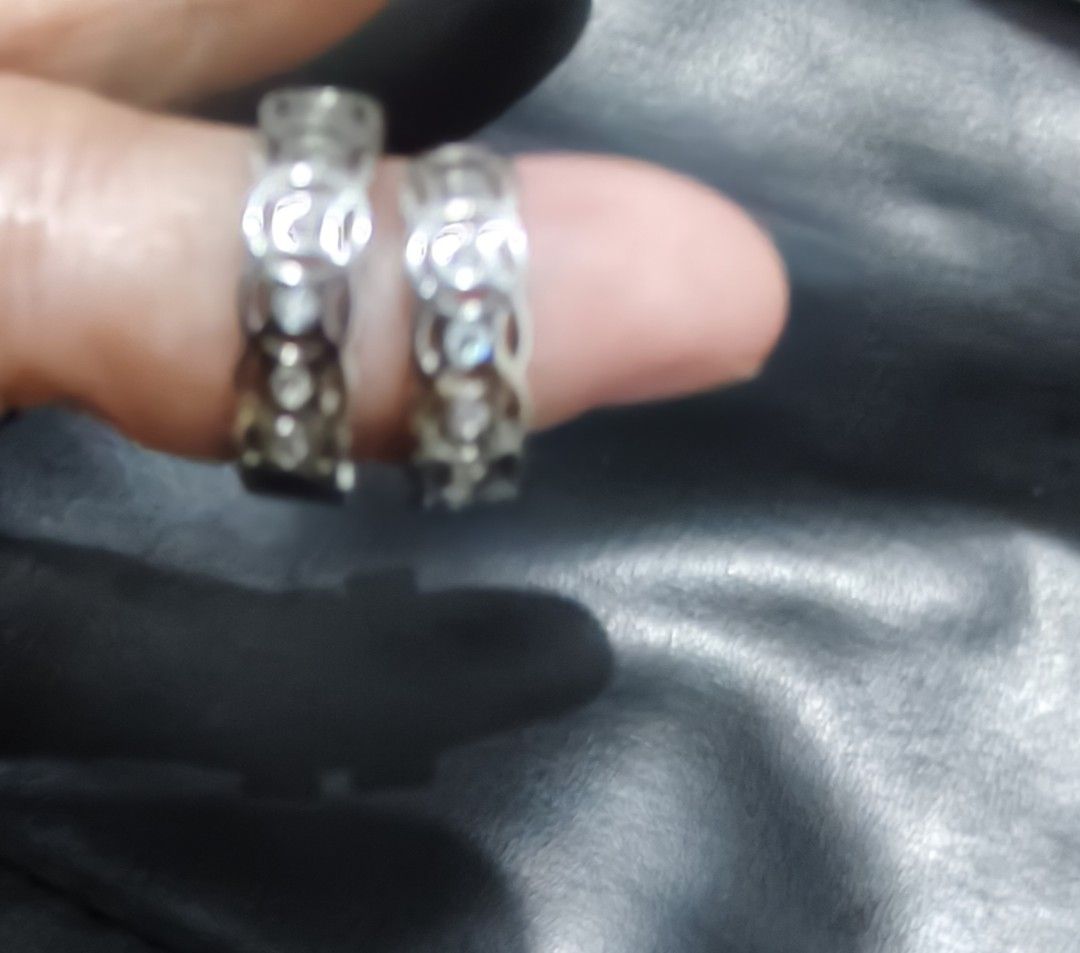 Silver Money catcher loop earrings (Category: Earrings) located in Mandaluyong City. Submitted by shopmla (Listing ID 1465313673, Image 1). Description: .