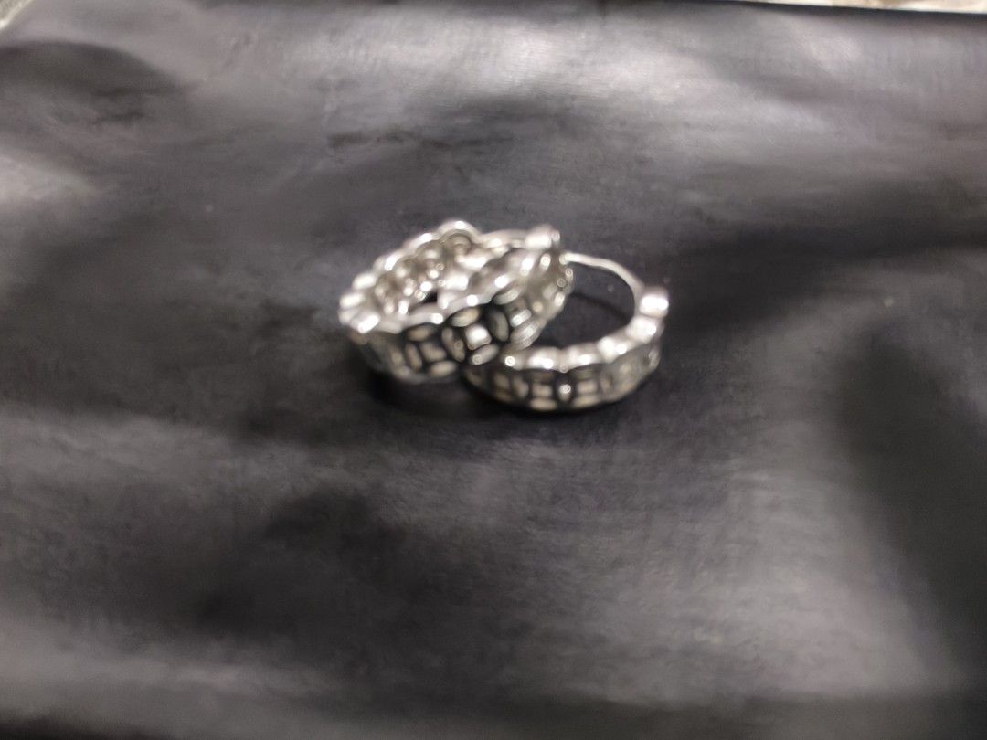 Silver Money catcher loop earrings (Category: Earrings) located in Mandaluyong City. Submitted by shopmla (Listing ID 1465313673, Image 2). Description: .