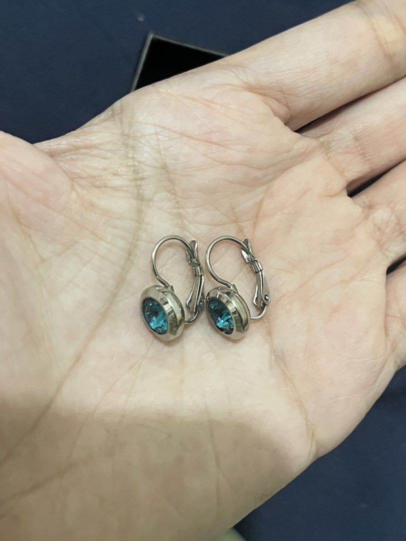 Silverworks December Birthstone Set Blue Zircon (Category: Luxury Accessories) located in Manila. Submitted by reginacg (Listing ID 1465290378, Image 2). Description: .